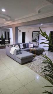 Gracious Stays - Freetown - 3