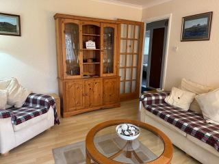 Kinross Holiday Cottage - 1