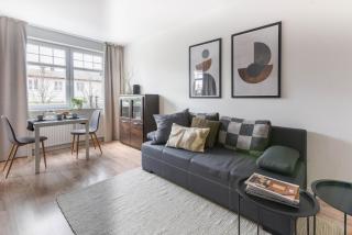 Klimatyczny apartament 3-pokojowy - 8