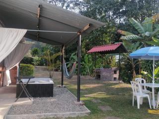 Casa Campestre Rancho Texas con jacuzzi y quebrada - La Mesa - 7