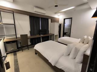 Xefan Hotel and Suites - Karachi - 6