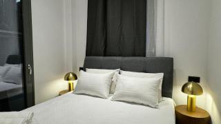 Downtown Modern Studio - 0