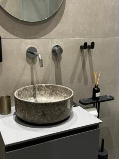 Downtown Modern Studio - 7