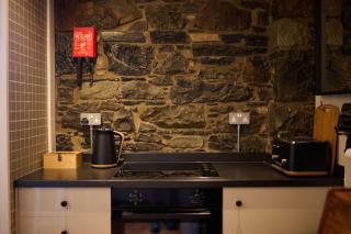 NEW Stunning 1BR Central Apartment - Oban - 3