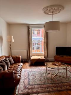 Catherine Hill House Grade 2 Listed Apartment, Frome - Frome - 0