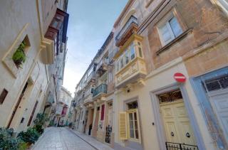 Suite Victory in Historic Birgu, A Touch of Maltese Tradition by 360 Estates - Birgu - 9
