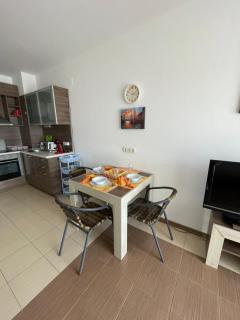 1BD Flat on the Beach with Parking by Flat Mаnager - Tschernomorez - 7