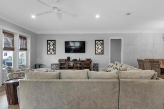 Beach Elite by Gulf Coast Getaways - Pensacola Beach - 2