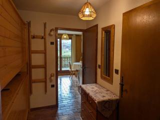 Appartement 2 pièces, capacité 5 pers, animaux admis, terrasse, parking - FR-1-676-211 - 2