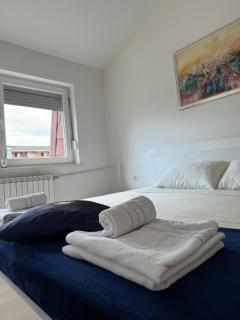 ISM Luxury Apartments - 1