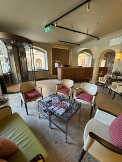 Crystal Plaza Hotel - 6