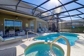 Dive into a World of Sun, Sand, and Luxury: 2025 Florida Getaways! - 0