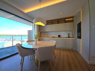 Marina Ostróda IV - super widok na jezioro, 10 m do wody, taras i balkon, winda, klima, garaż - 6