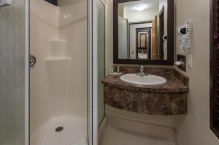 Super 8 by Wyndham Lachenaie/Terrebonne - Terrebonne - 8