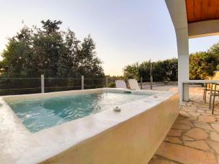 Bask in the Beauty of Paxoi - Kirki's Summer Retreats with Private Jacuzzis - Ieromónachos - 7