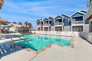 Tiki House - Corpus Christi - 3