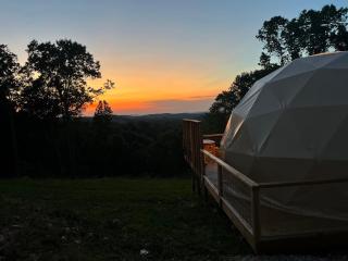 Lux Dome, Deck Cedar Hot Tub, Mountain View - 4