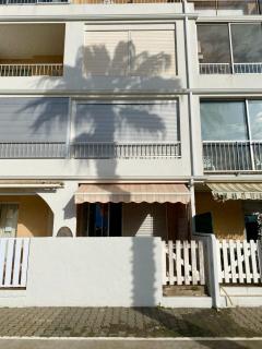 Apartment of 26 m2 with view on the boats - Gruissan - 1