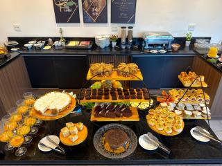 Hotel Golden Hills - 1