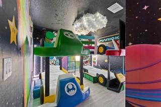 The Magic Kingdom 9BR Resort Pool Home Near Disney - 8