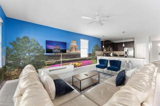 The Magic Kingdom 9BR Resort Pool Home Near Disney - 3