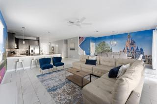 The Magic Kingdom 9BR Resort Pool Home Near Disney - 1