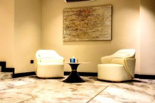 W by Triple Tees Hotel and Suites - Mama - 9