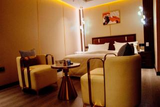 W by Triple Tees Hotel and Suites - Mama - 1