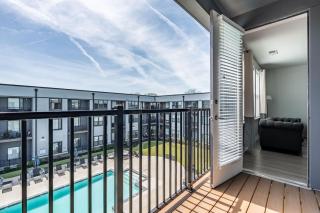 Affordable 2-Bedroom Fishers - Pool View - Fishers - 7
