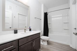 Affordable 2-Bedroom Fishers - Pool View - Fishers - 6