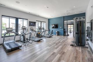 Affordable 2-Bedroom Fishers - Pool View - Fishers - 2
