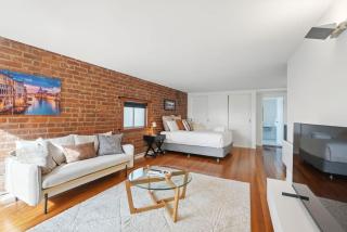 Studio Stay, Walk to City and Food - - 8