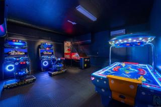 Amazing 9BR Resort Pool Home Near Disney World - 5