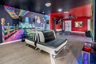 Amazing 9BR Resort Pool Home Near Disney World - 4