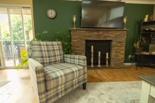 Montclair Escape with Deck and Cozy Comforts - Oakland - 1