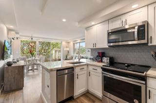 Beachfront Condo in Kihei - 4