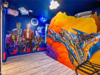 The Marvel Mansion 6BR Resort Pool Home By Disney - 8