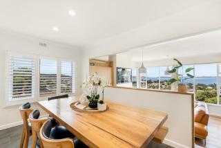 Stunning Home with River Views - Bellerive - 6