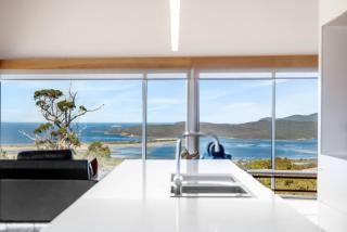 Marion Bay House, Luxury Retreat - Bream Creek - 5