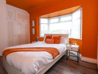 Anfield Stadium Short Stay and Free Parking - Liverpool - 0