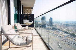 Onyx 1BR with Stunning City Views - 5