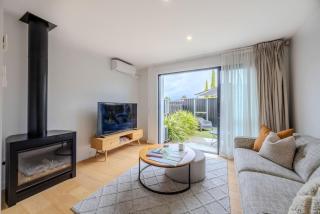 Wanaka Riverside Apartment - Albert Town - 2