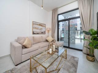 Bright and Spacious 1 Bed Prime JVC Location - 7