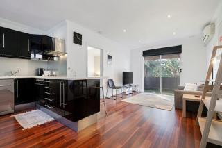 Lovely 1 bedroom unit with free parking - Free WIFI - Perth - 0