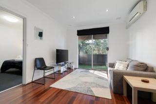 Lovely 1 bedroom unit with free parking - Free WIFI - Perth - 9