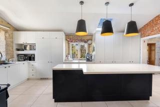 Bellevue House, Historic Luxury - 7