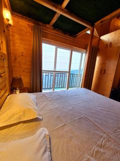 Cuckoo Wood Room - 9