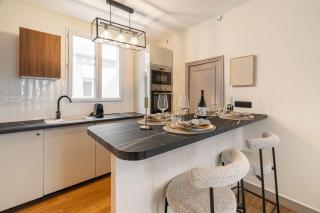Family Apartment in Paris - 2