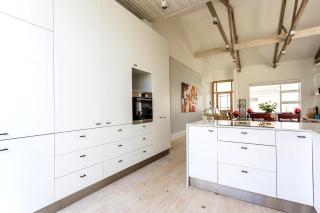 Stylish 2 bedroom house in Excellent Position - 4
