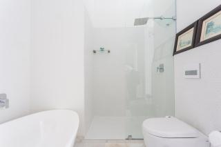 Stylish 2 bedroom house in Excellent Position - Kaapstad - 2